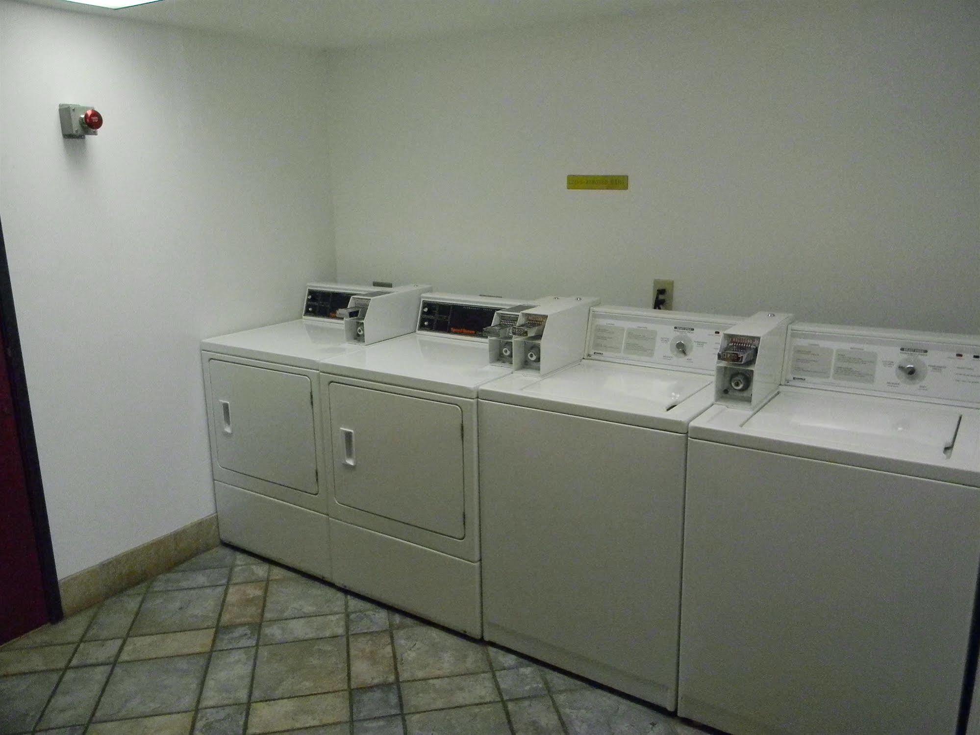 Motel 6-Wilsonville, Or - Portland エクステリア 写真