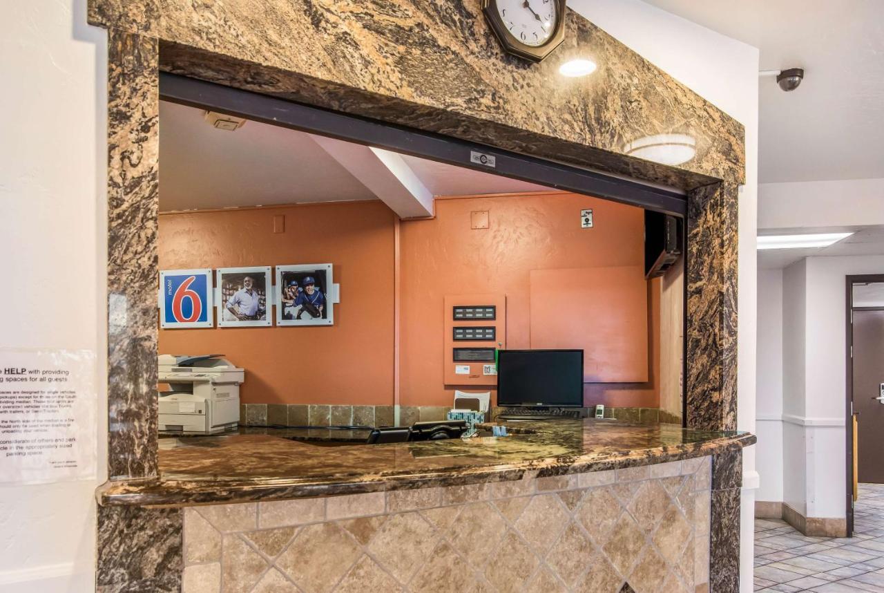 Motel 6-Wilsonville, Or - Portland エクステリア 写真