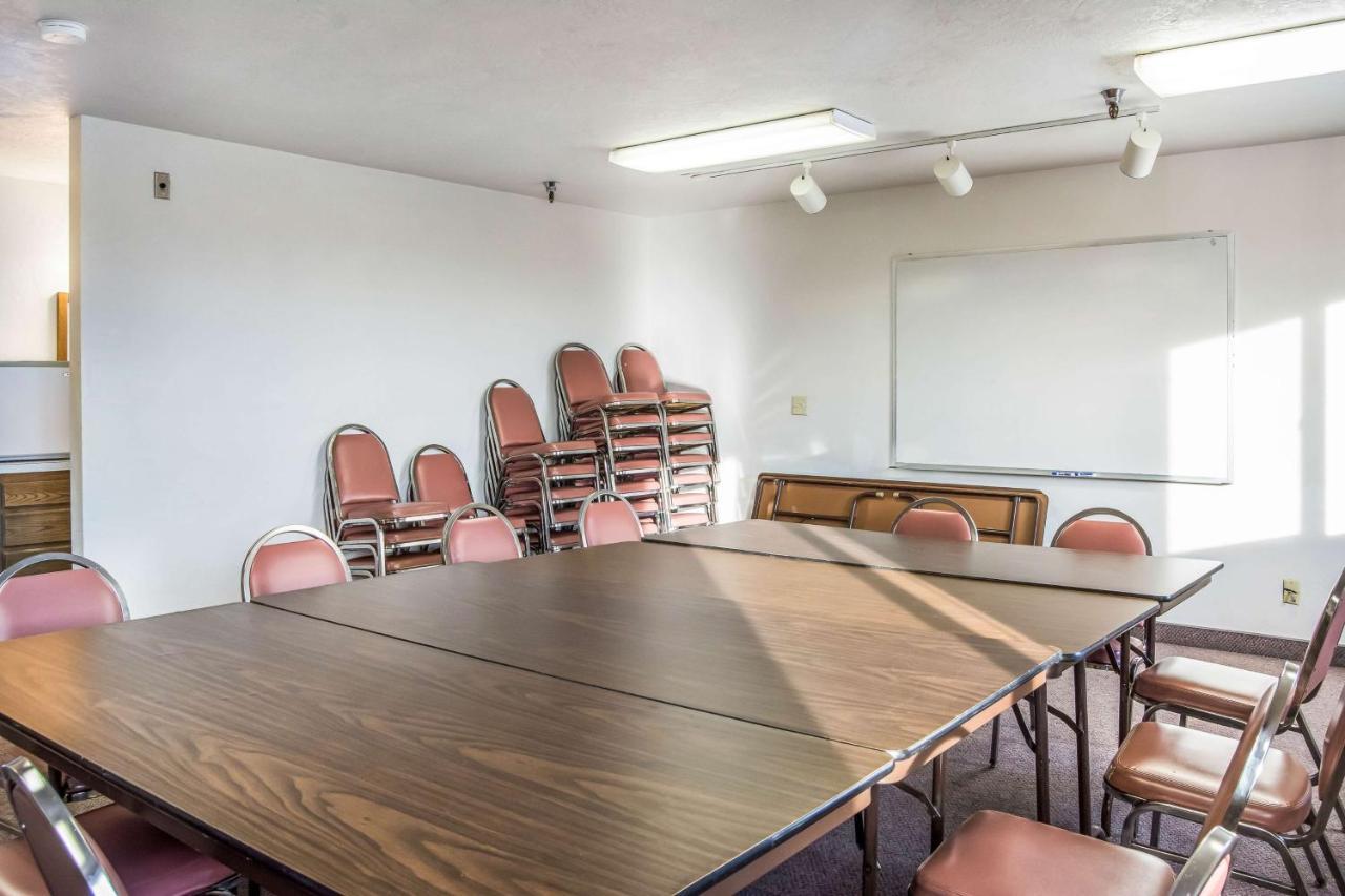 Motel 6-Wilsonville, Or - Portland エクステリア 写真